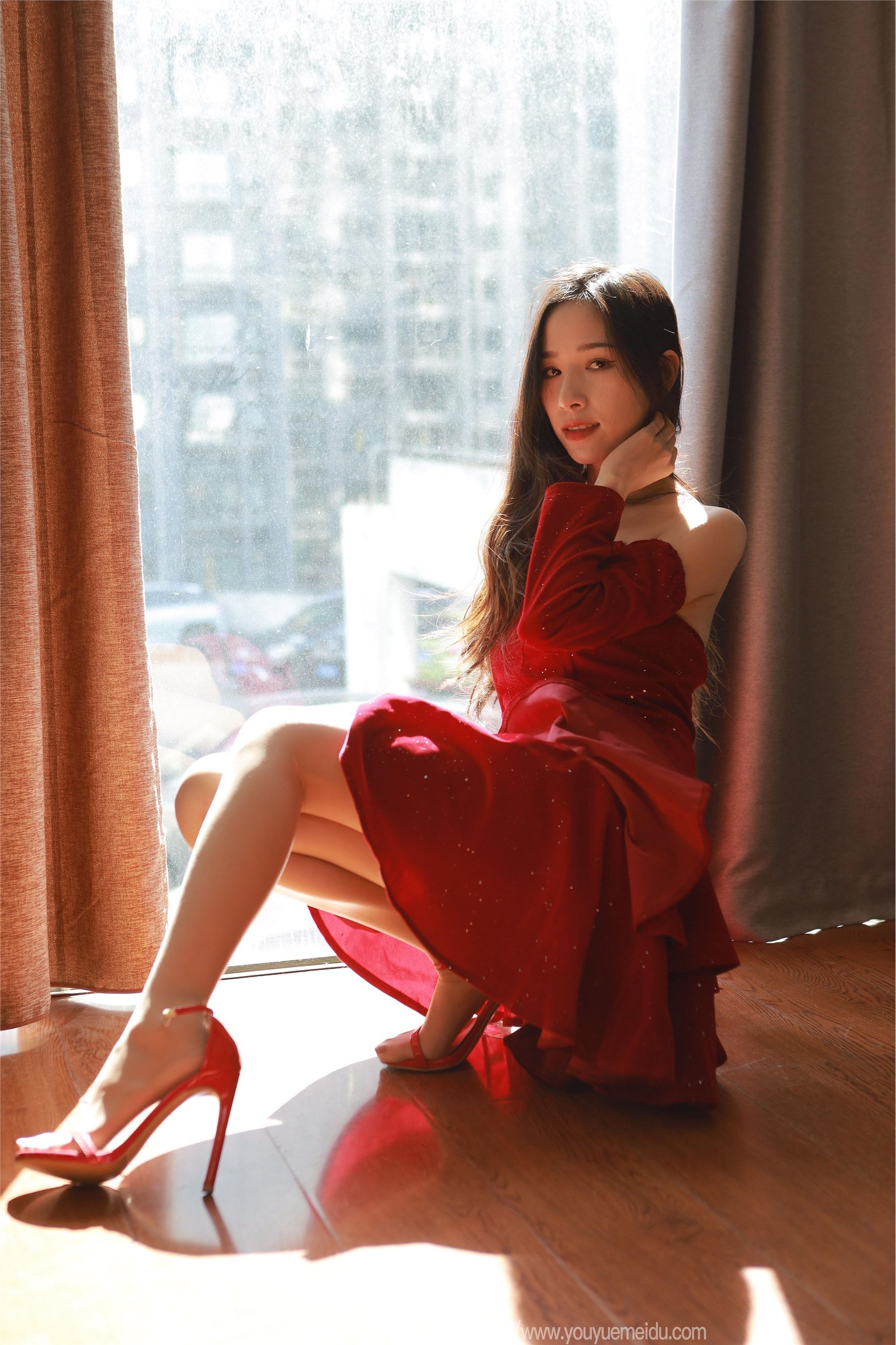 IESS异思趣向  2023.12.27 丝享家 1622 美子《美女阳光浴》